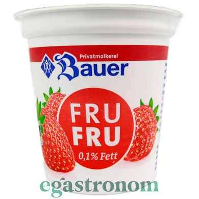 Йогурт клубника Бауэр Bauer strawberry 150g 20шт/ящ